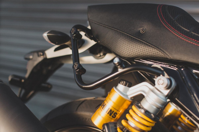 Suport geanta SLC dreapta Yamaha XJR 1300 (15-). [2]