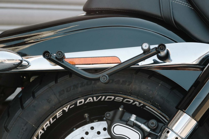 Suport geanta SLC stanga Harley Davidson Dyna Fat Bob (08-). [5]