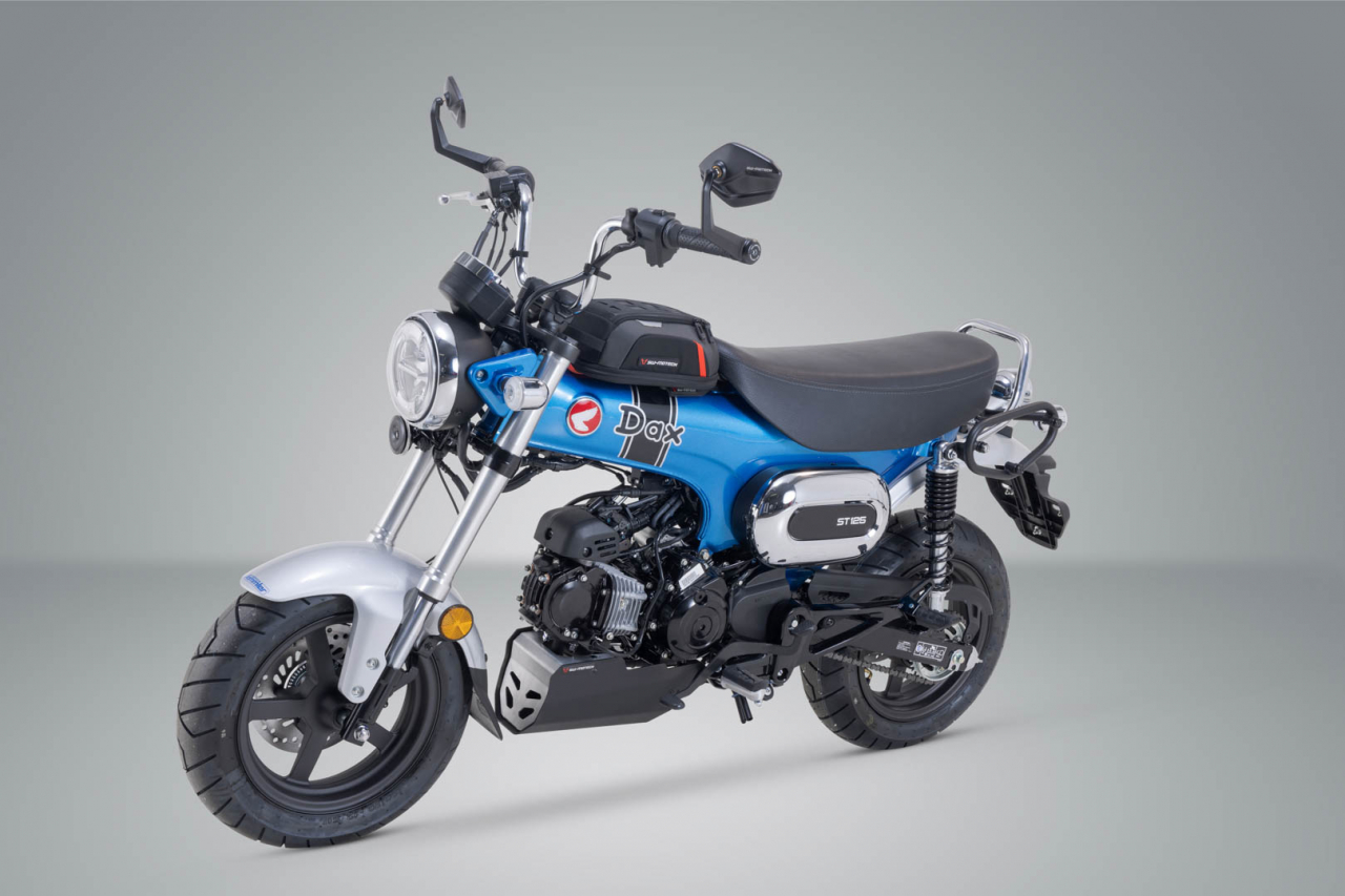 Suport geanta SLC stanga Honda Dax 125 (22-). [2]