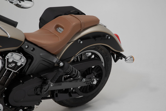 Suport geanta SLH stanga Indian Scout (16-). [1]