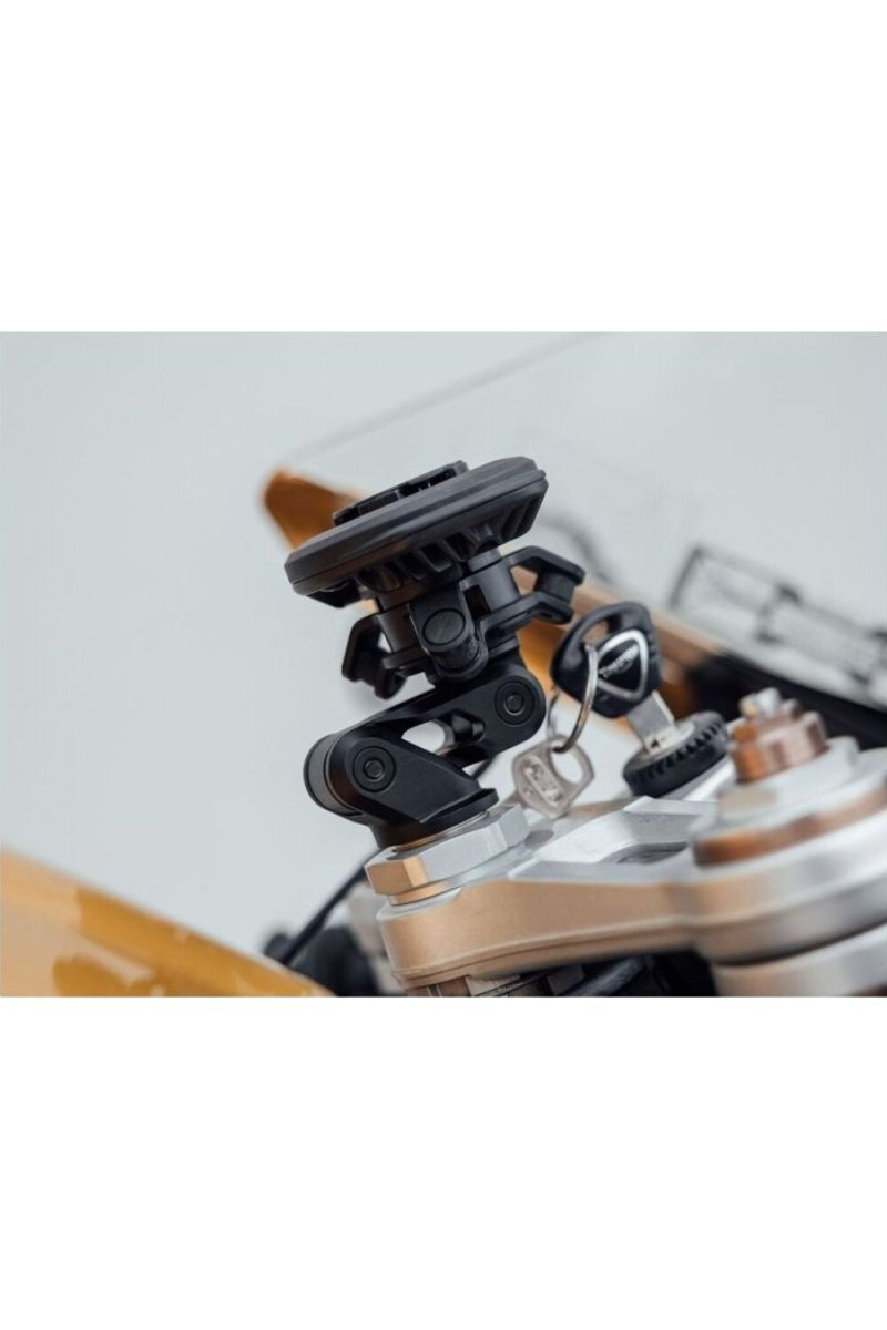 Suport Telefon Quad Lock cu incarcare wireless impermeabil 12V-24V [6]