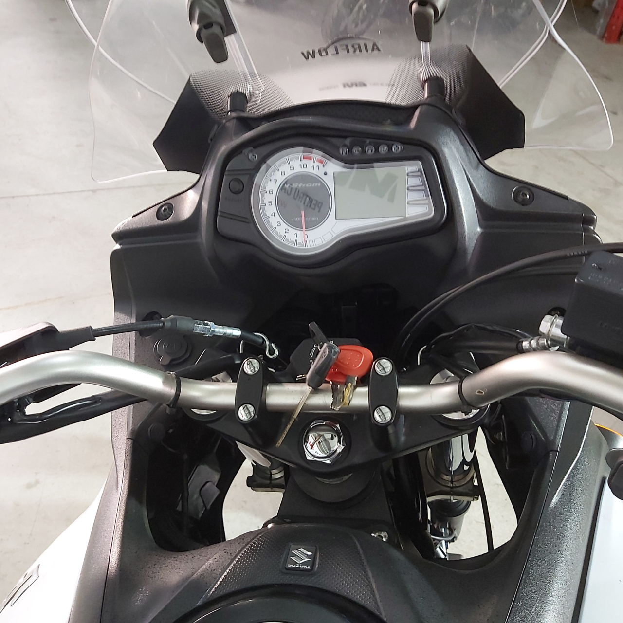 Suzuki V-Strom 650 ABS | An 2014 | S113822 [6]