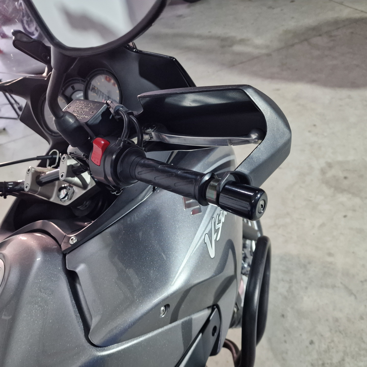 Suzuki V-Strom 650  | An 2010 | S44217 [8]