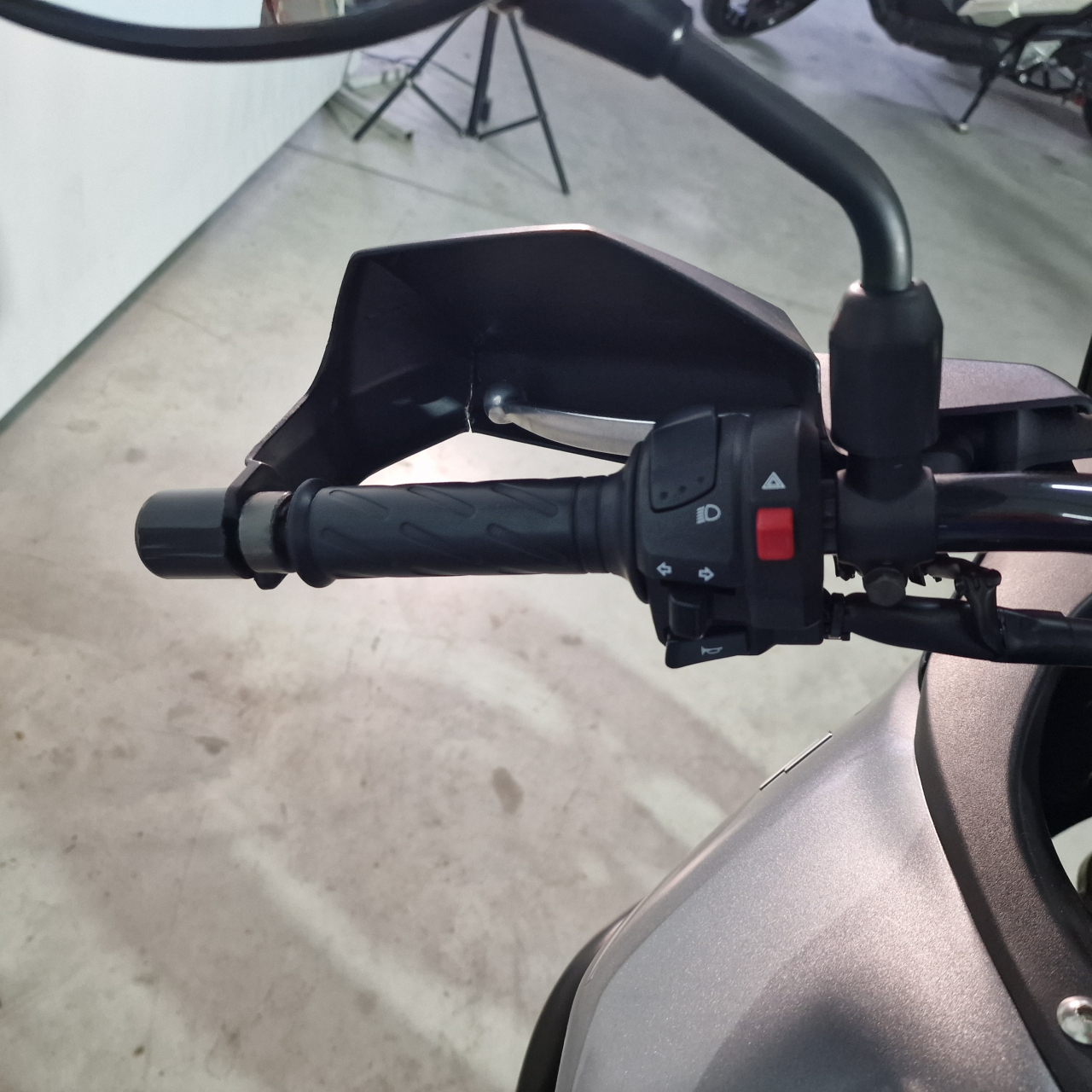 Suzuki V-Strom 650  | An 2010 | S44217 [7]