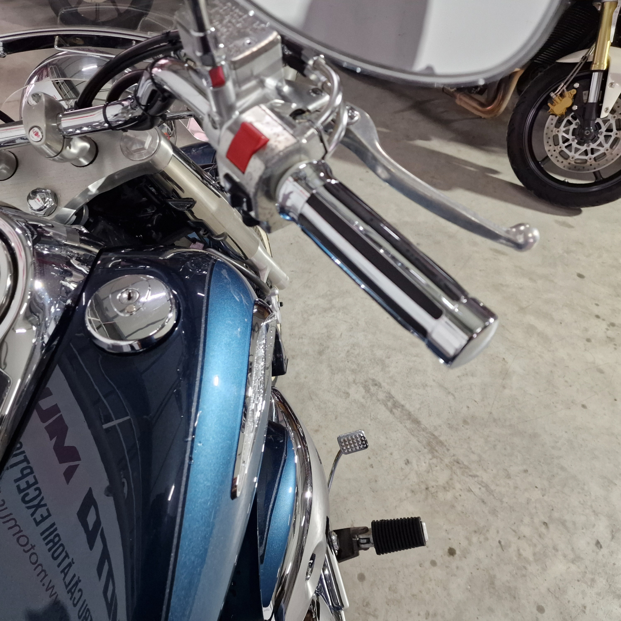 Suzuki Volusia VL800 | An 2002 | S04549 [8]