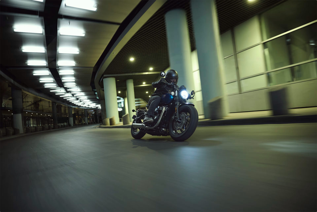 Triumph Bonneville Bobber [4]