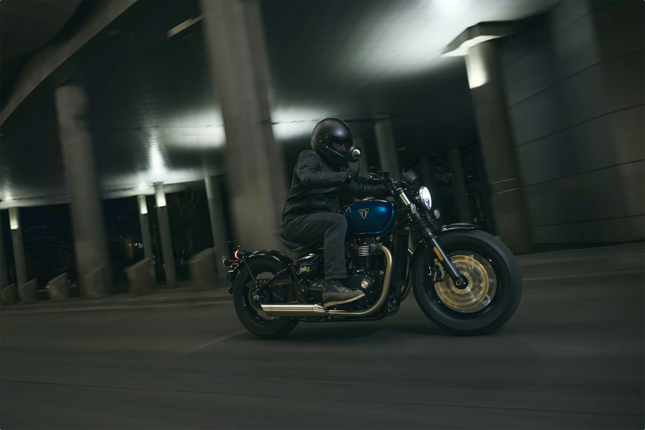 Triumph Bonneville Bobber [5]