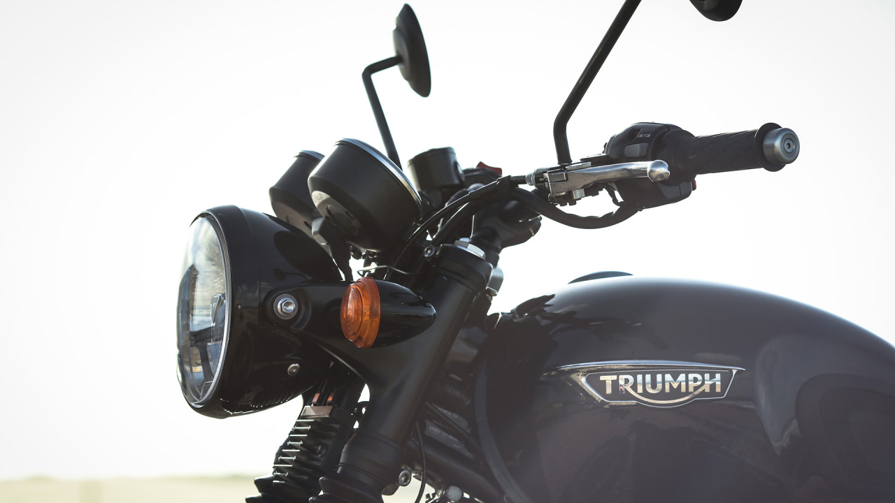 Triumph Bonneville T120 Black [6]
