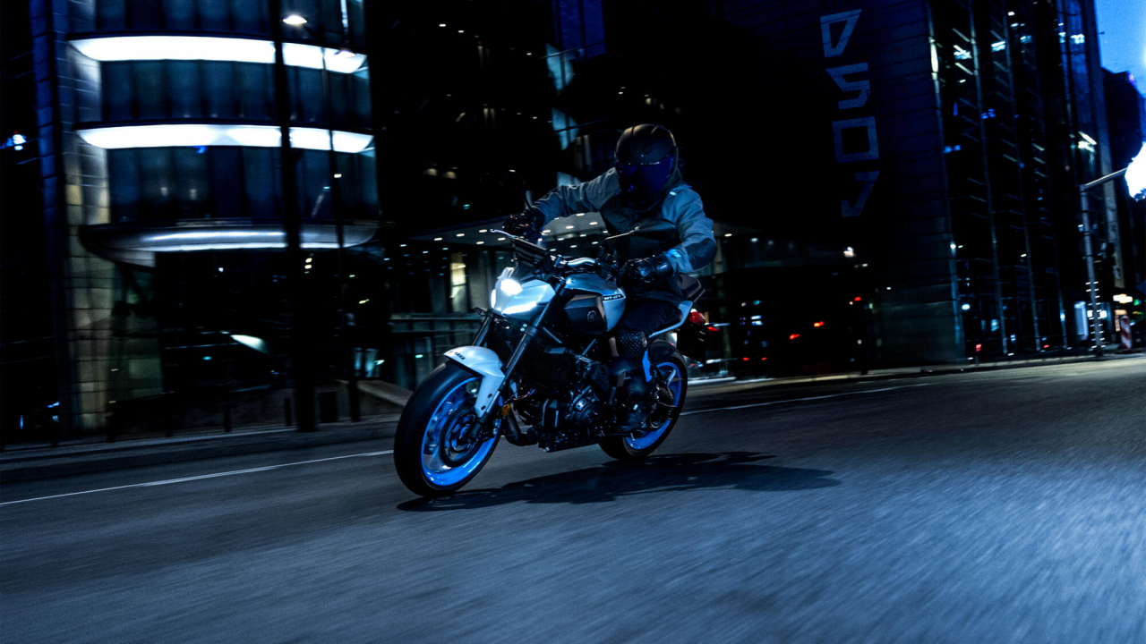 Yamaha MT-07 Y-AMT Automat [14]
