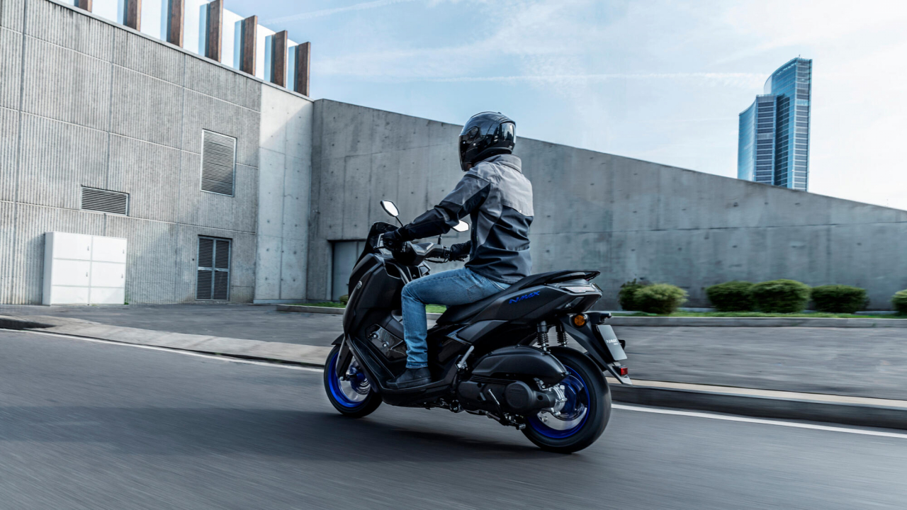 Yamaha NMAX 125 [17]