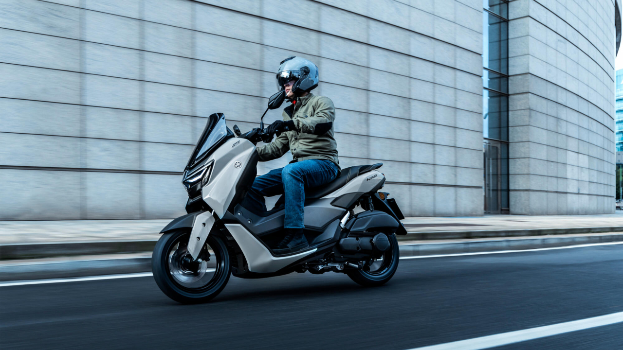 Yamaha NMAX 125 Tech MAX [17]