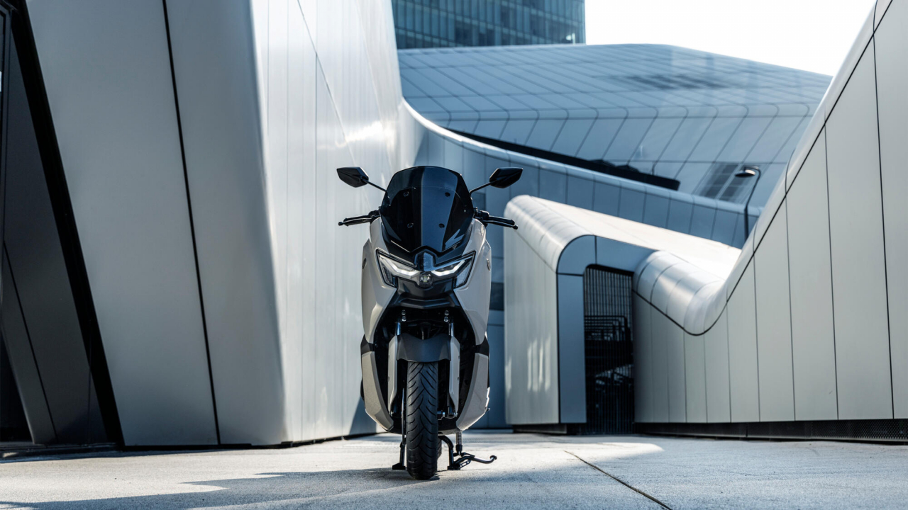 Yamaha NMAX 125 Tech MAX [30]