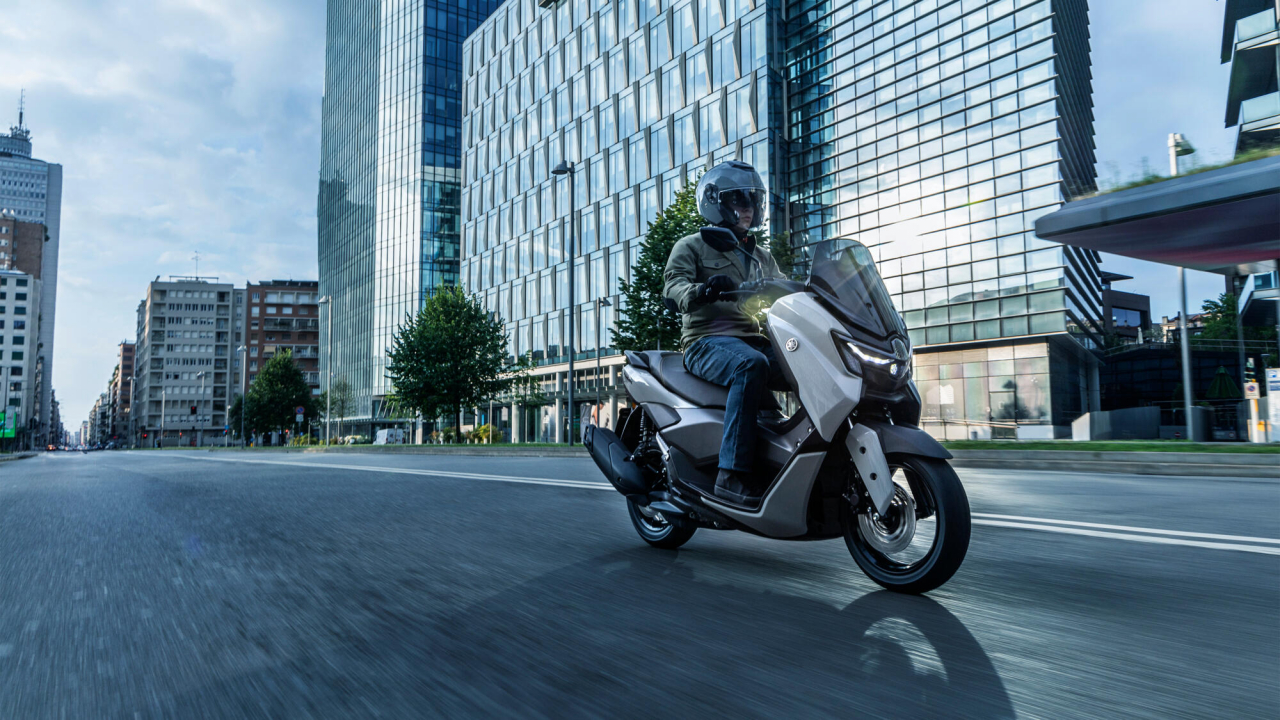 Yamaha NMAX 125 Tech MAX [19]