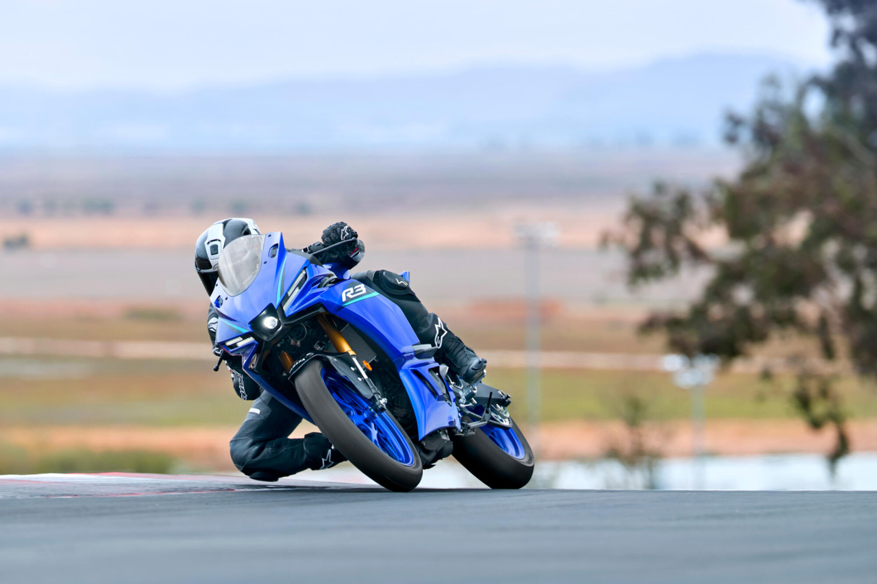 Yamaha R3 [6]