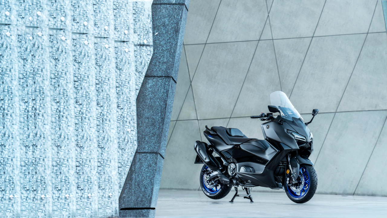 Yamaha TMAX [19]