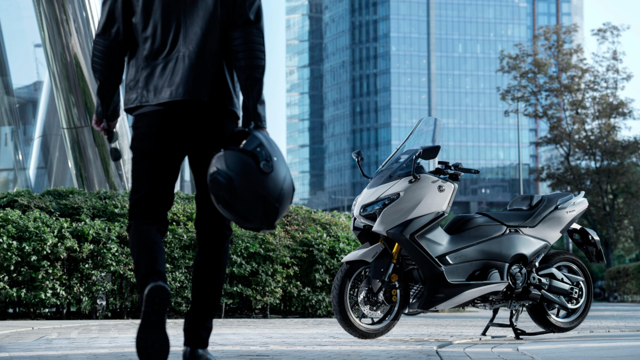Yamaha TMAX Tech Max [39]