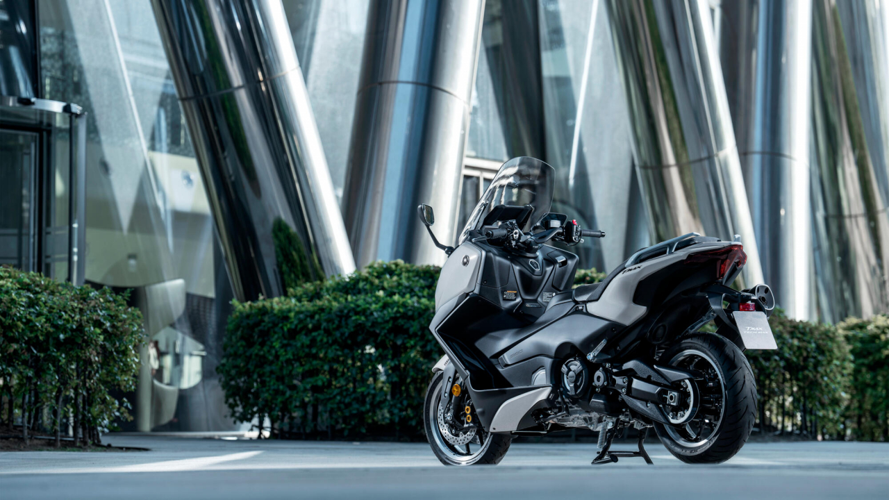 Yamaha TMAX Tech Max [42]