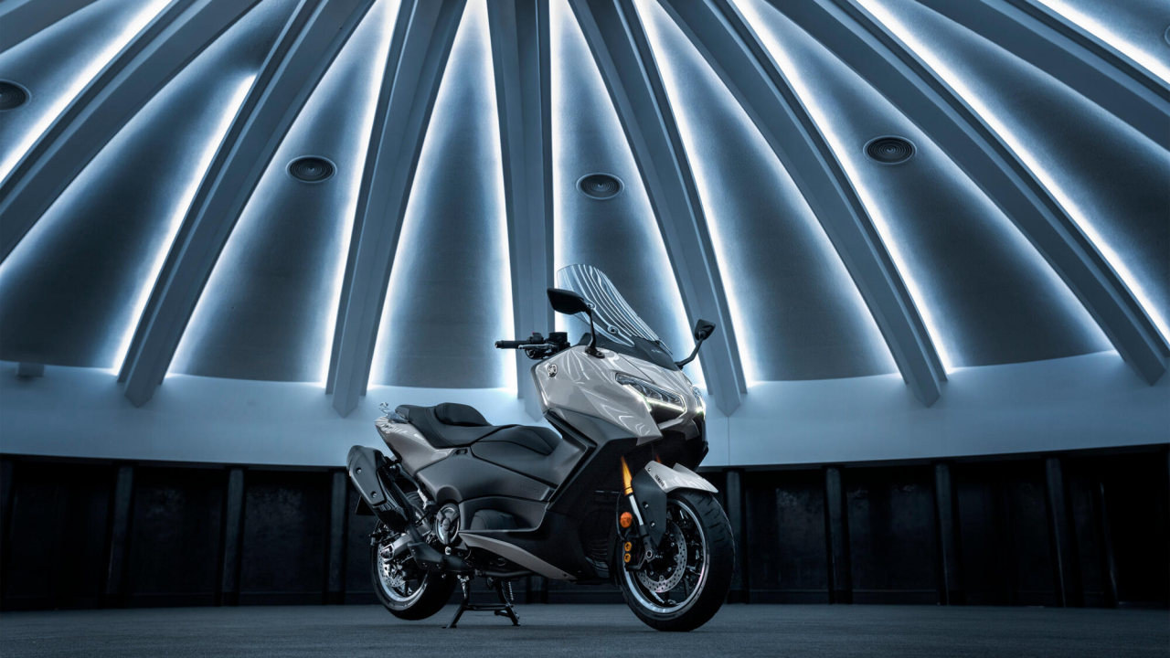 Yamaha TMAX Tech Max [43]