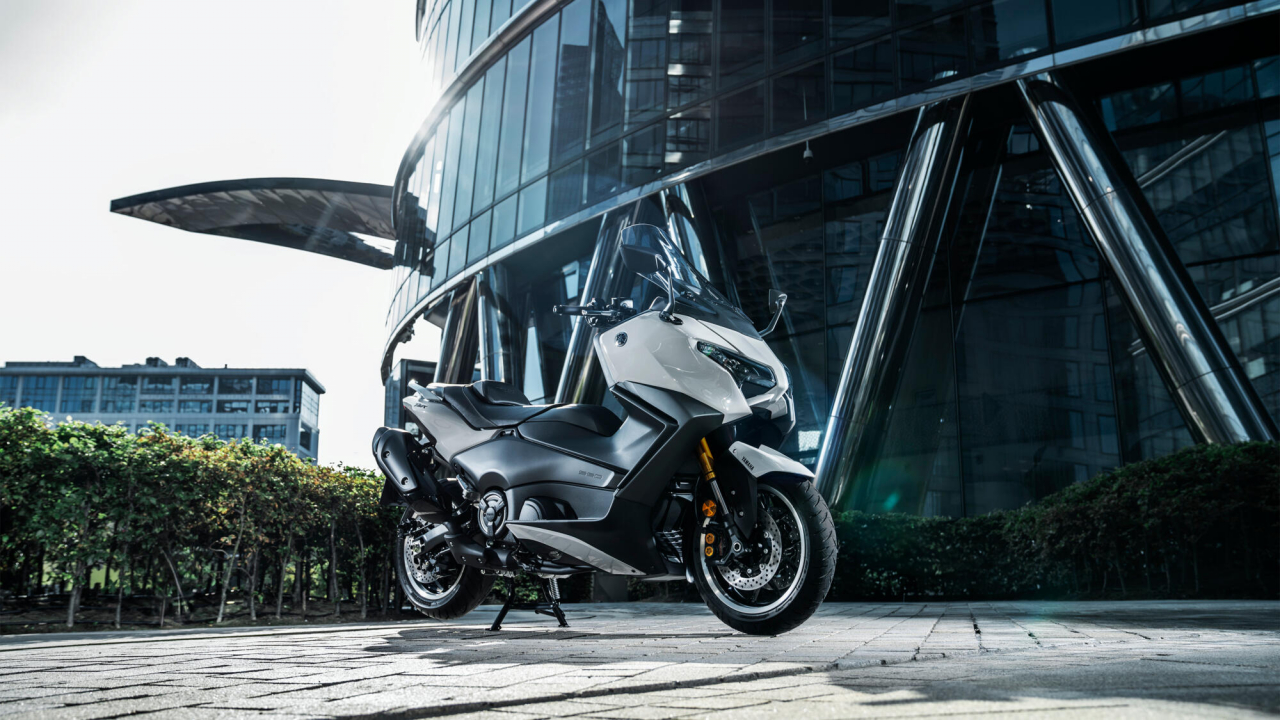 Yamaha TMAX Tech Max [40]