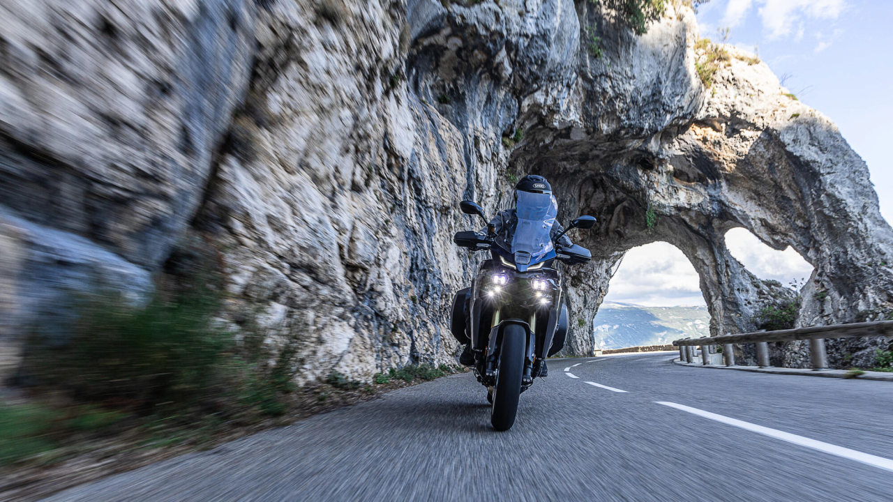 Yamaha Tracer 9 GT+ Y-AMT Automat [15]