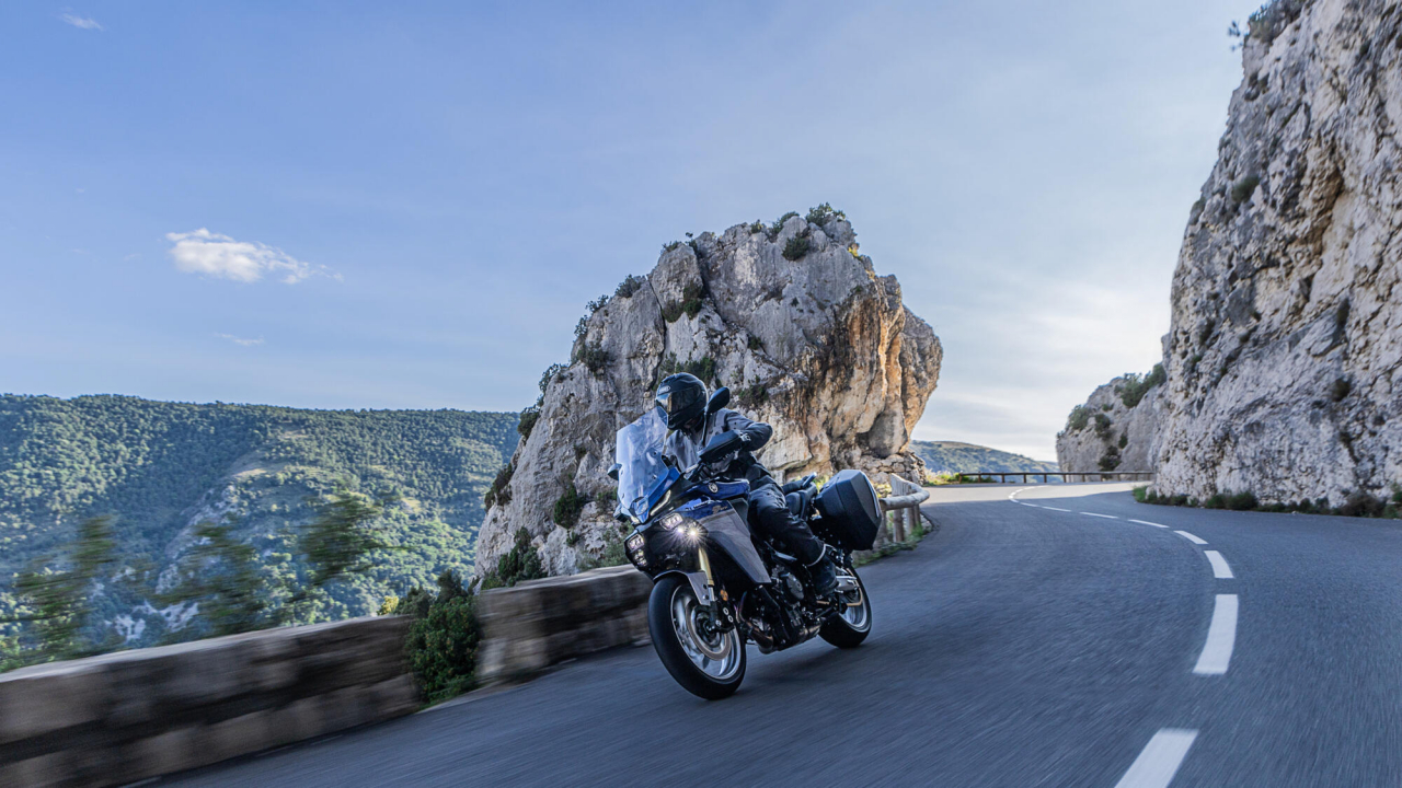 Yamaha Tracer 9 GT+ Y-AMT Automat [13]