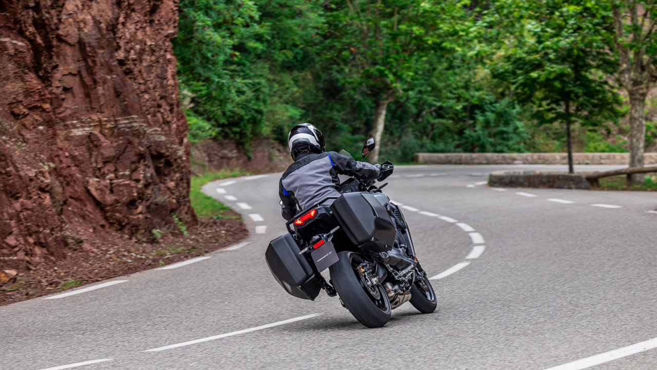 Inchiriaza Yamaha Tracer 9 GT Y-AMT Automat [19]