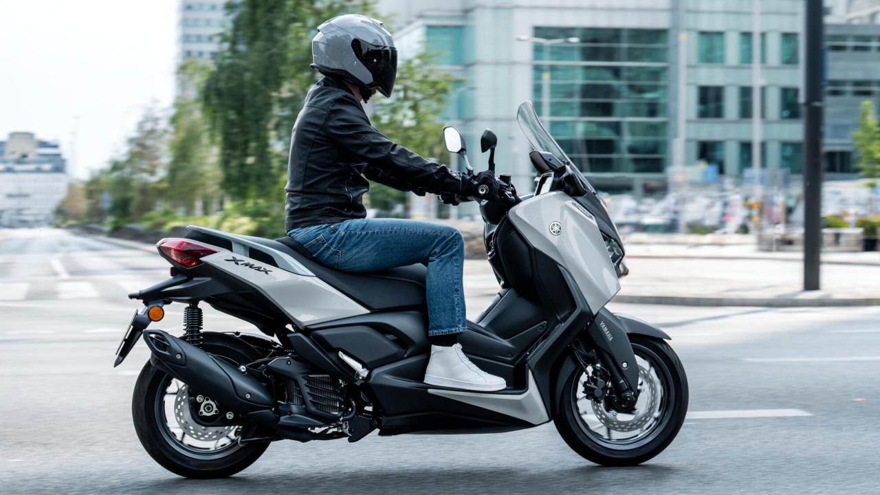 Yamaha XMAX 125 Tech Max [8]