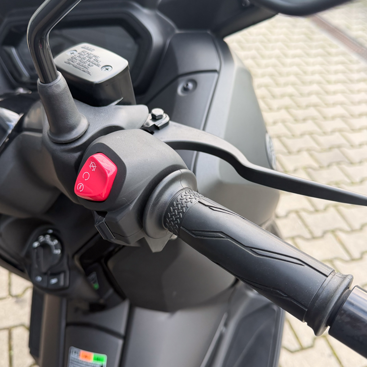 Yamaha XMAX 300 ABS | An 2025 | Y01632 [6]