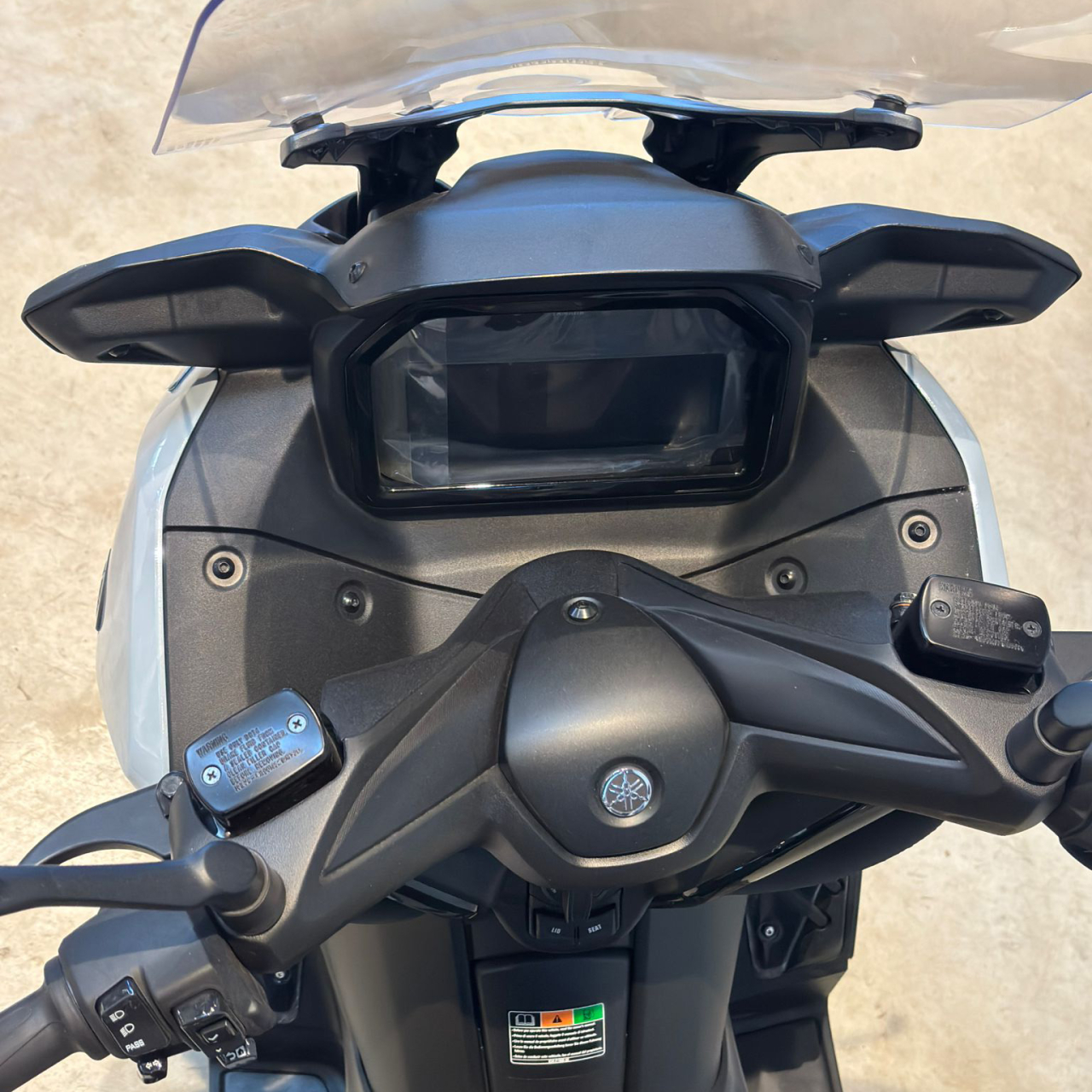 Yamaha XMAX 300 Tech Max+ ABS | An 2025 | Y00436 [5]
