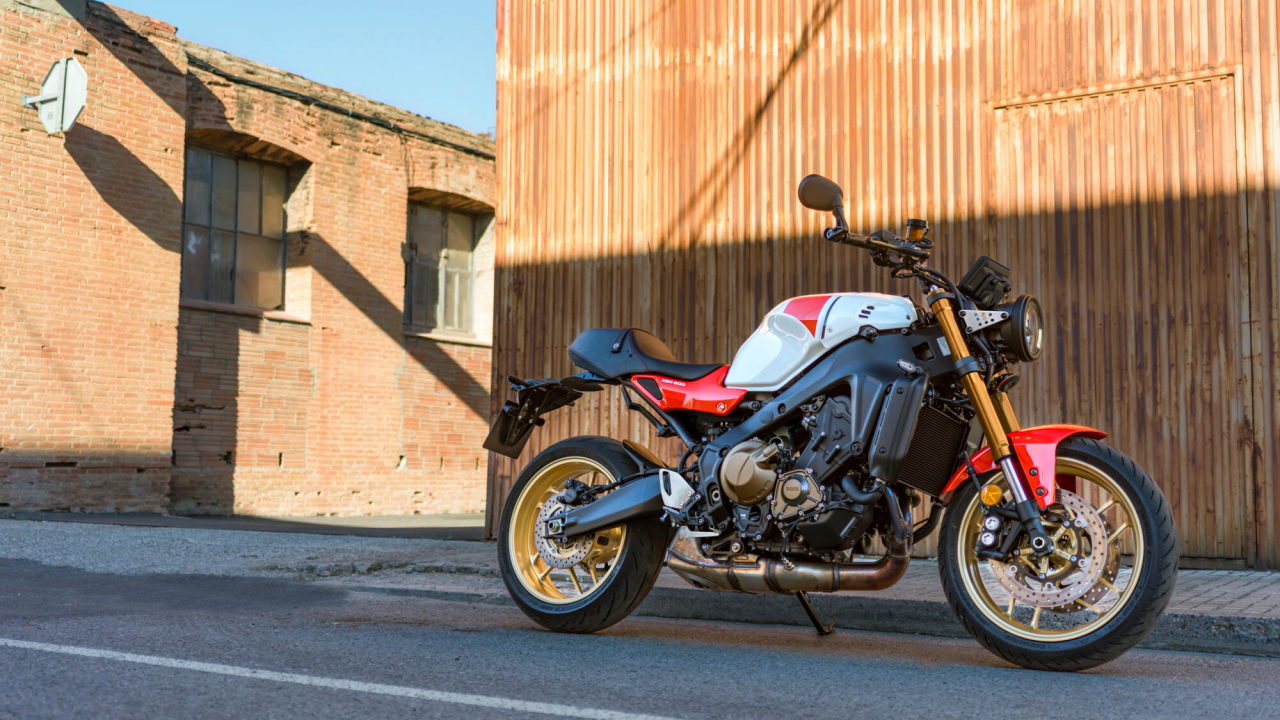 Yamaha XSR900 [11]