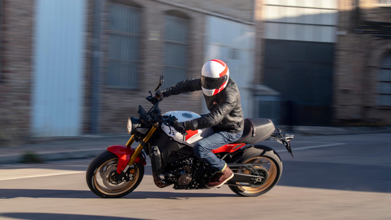 Yamaha XSR900 [13]