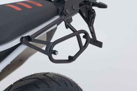 Suport geanta SLC stanga BMW F 900 GS (23-). [3]