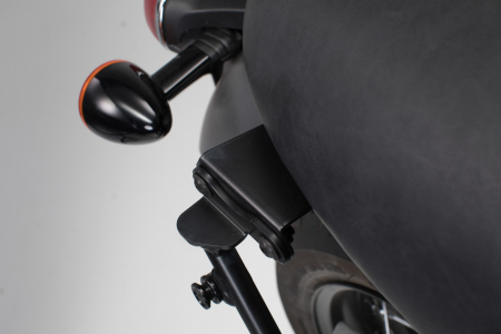 Accesorii Moto - Adapter for Suport geanta SLC dreapta For Bonneville T100/120 (16-) w/o pass. grab rail.