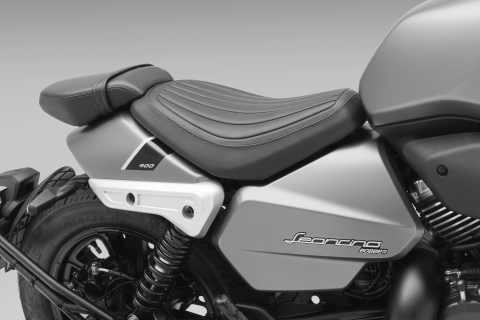 Benelli Leoncino Bobber 400 [9]