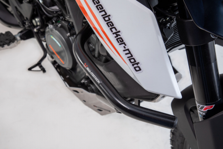 Crash bar negru KTM 1290 Super Duke R (19-). [3]
