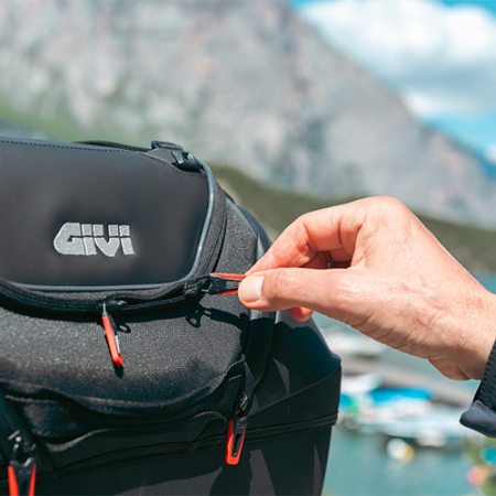 Geanta GIVI XL08 impermeabila 40L cu prindere Monokey [6]