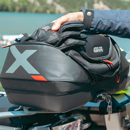 Geanta GIVI XL08 impermeabila 40L cu prindere Monokey [11]