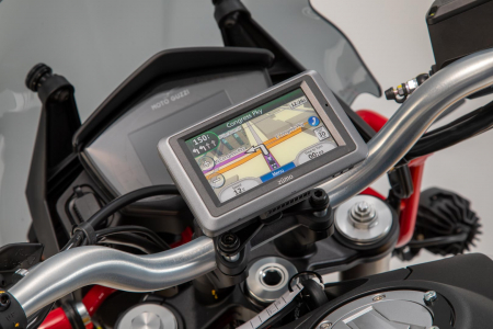Kit Fixare Telefon-Navi - GPS mount pentru handlebar Negru. Moto Guzzi V85 TT (19-).
