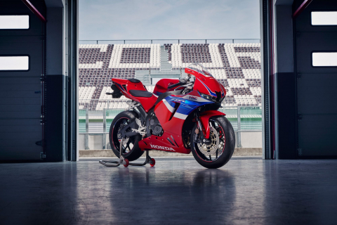 Honda CBR 600 RR [7]