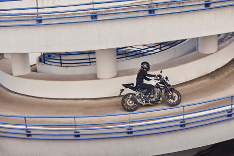 Honda Hornet 500 [21]