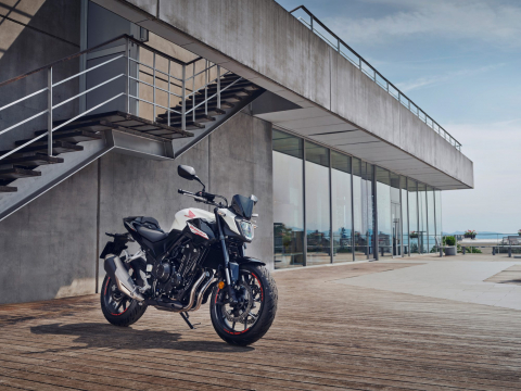 Honda Hornet 500 [13]