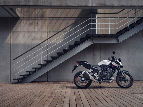 Honda Hornet 500 [12]