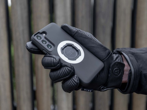 Husa Quad Lock MAG cu incarcare wireless pentru Samsung Galaxy S23+ [2]