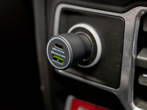 Incarcator masina 12V Quad Lock Dual USB [2]