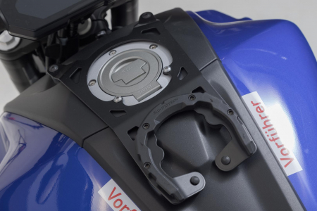 Inel pentru fixare gentuta rezervor PRO Negru. Yamaha MT-07 (20-). Sw-Motech [1]