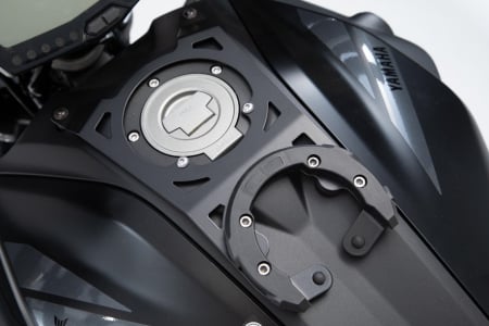 Genti-Cutii-Coburi - Inel rezervor EVO. Negru. Yamaha MT-07 (18-).