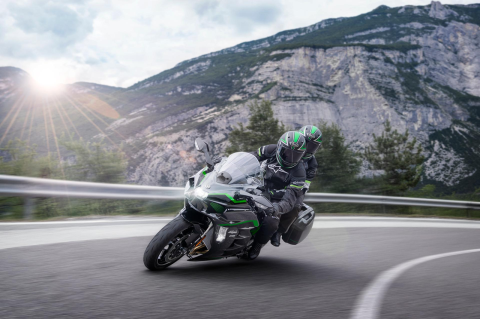 Kawasaki Ninja H2 SX SE [7]