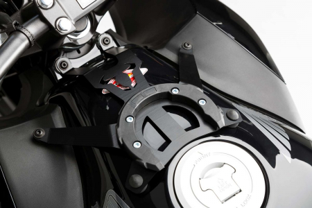 Kit adaptor Inel Rezervor Quick-Lock EVO Negru Honda CB 500 F (13-). [1]