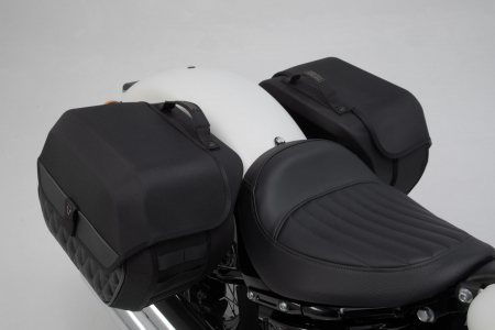 Legend Gear side bag system LH Harley-Davidson Softail Slim (17-). [2]