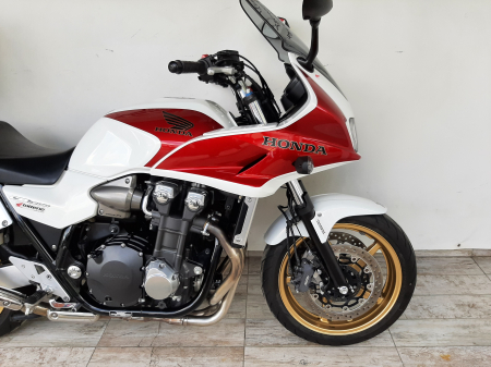 Motocicleta Honda CB1300 1300cc 112.5CP - SUPERBA - H00396 [3]